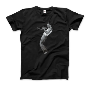 Miles Davis Playing His Trumpet Artwork T-shirt - Men (unisex) / Black / s - T-shirt